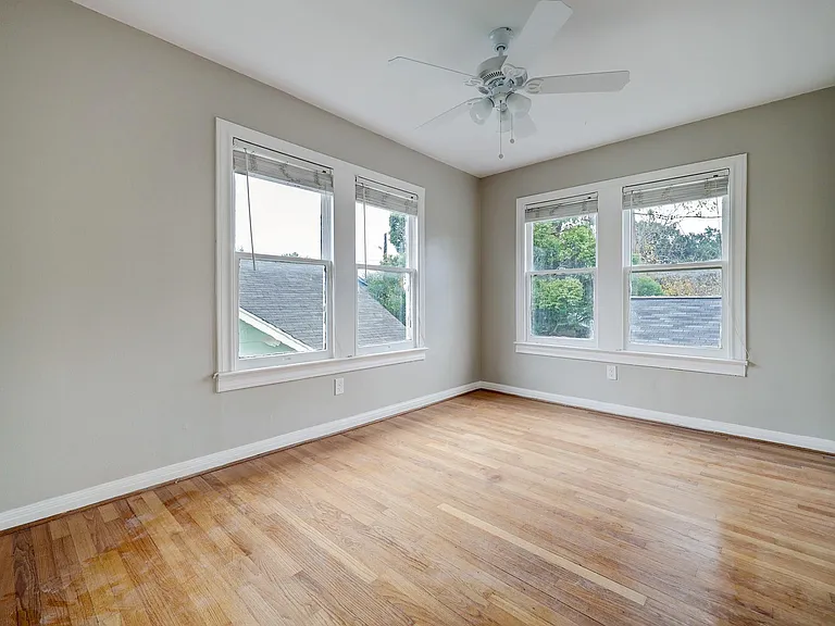 827 Le Green St — Photo 16