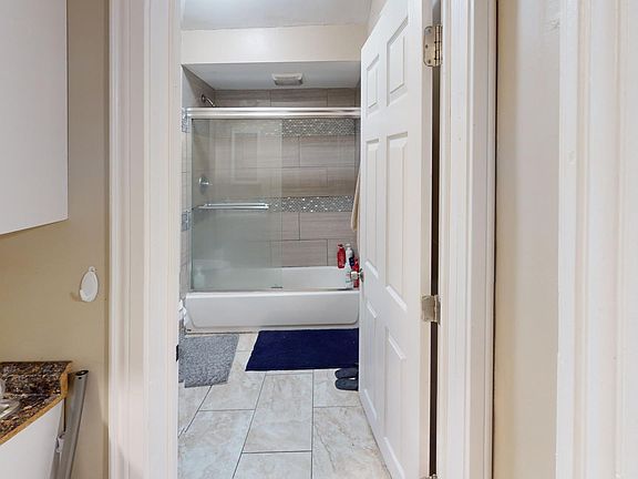 5th image of 23 Clarke St APT 3