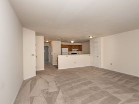 246-254 E University