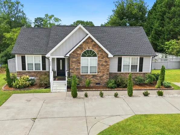 3320 Piney Grove Wilbon Rd, Fuquay Varina, NC 27526