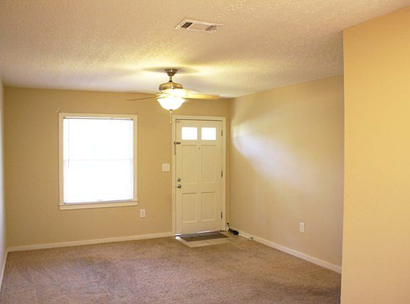 3rd image of 108 Pine Park Dr