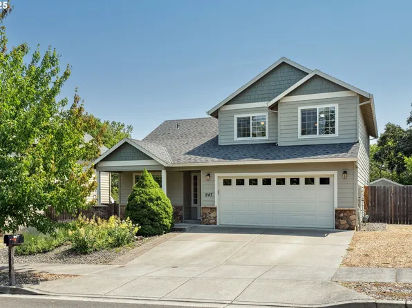 947 28th St, Hood River, OR 97031