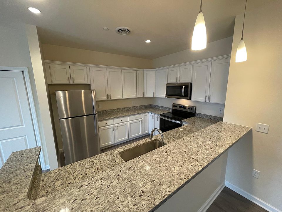 192 Erie Blvd Schenectady, NY, 12305 Apartments for Rent Zillow