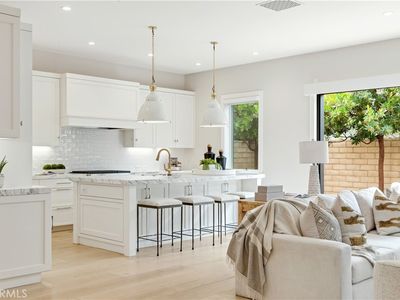 387 La Perle Pl, Costa Mesa, CA, 92627