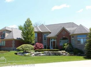 35267 Stratton Hill Ct, Farmington Hills, MI 48331
