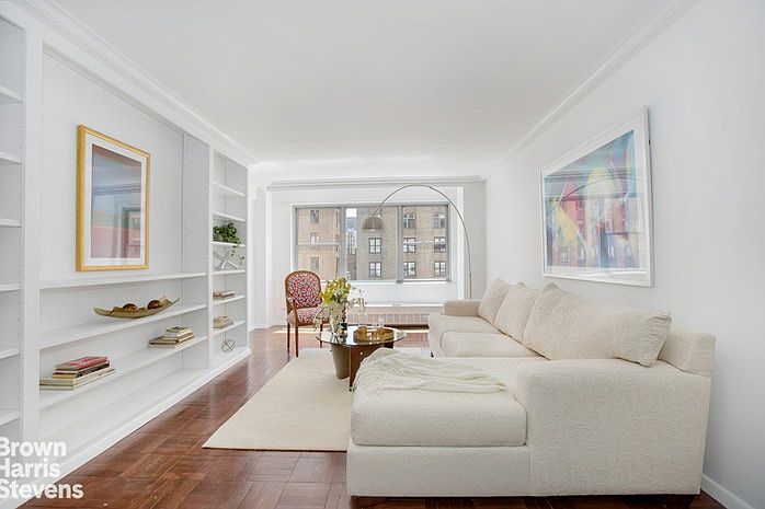 1st image of 15 W 72nd St APT 11L