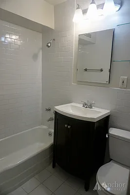 Rented by Anchor Associates | media 13