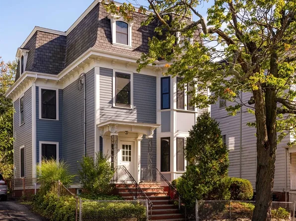 55 Putnam St, Somerville, MA 02143