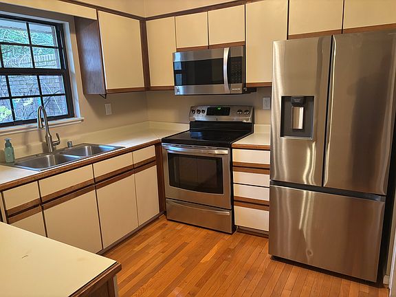 5th image of 3441 Laredo Dr #55