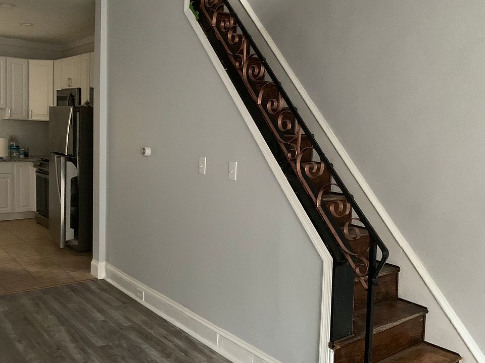 1st Floor Living Room