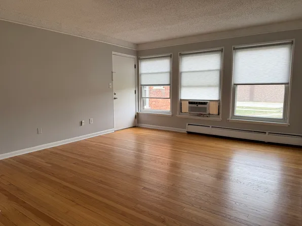 713 N Stephenson Hwy, Royal Oak, MI