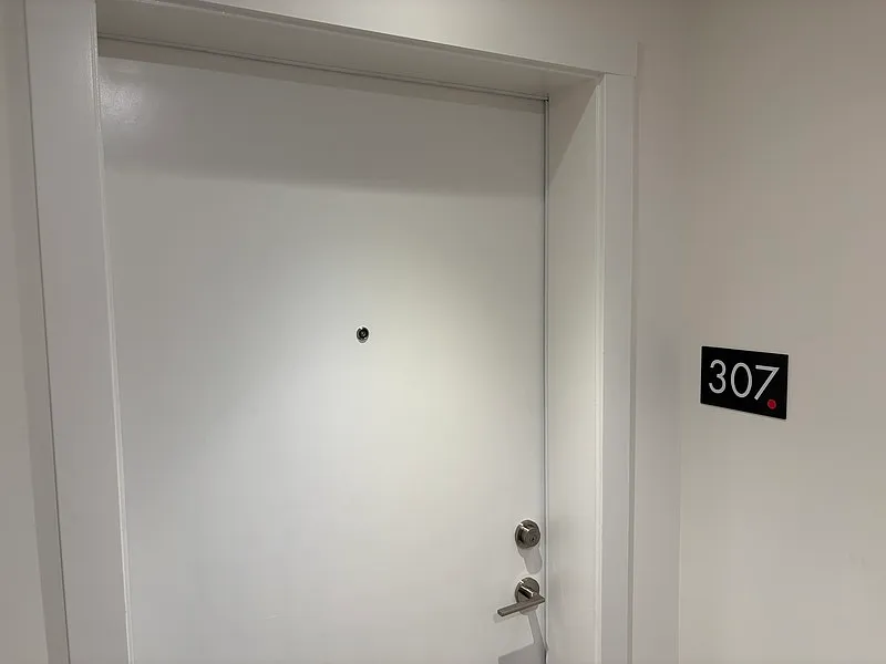 2 bed, 2.0 bath, 832 sqft, $2,200 — Photo 4
