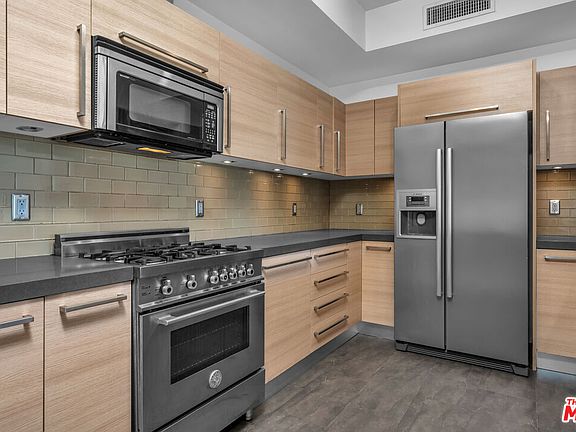 4th image of 855 N Croft Ave APT 304