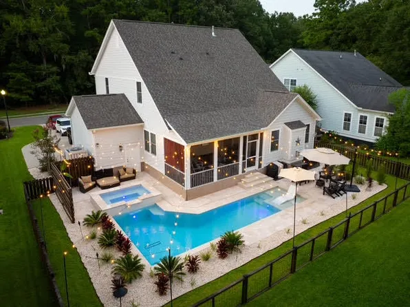 7212 Mossy Creek Ln, Hanahan, SC 29410