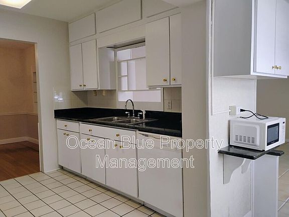 5th image of 3315 W San Miguel St S