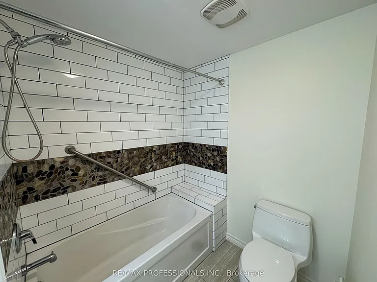 102 Paulart Dr #BASEMENT — Photo 15