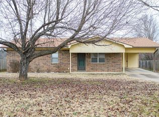 2807 Martha Dr, Van Buren, AR 72956