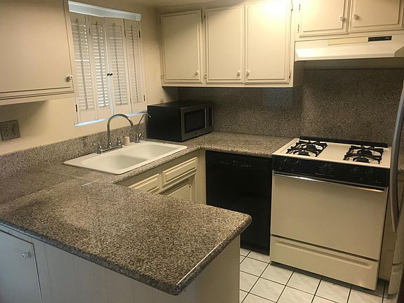 2nd image of 1705 Hope St APT 7