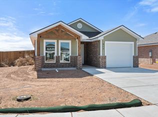 517 E 24th St, Wolfforth, TX 79382