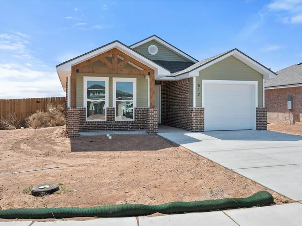 517 E 24th St, Wolfforth, TX 79382