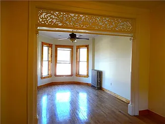 Rented by R New York