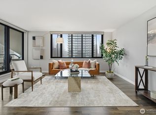 Royal Crest, Seattle, WA 98121