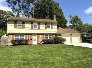 752 Fox Run Rd, Virginia Beach, VA 23452