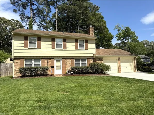 752 Fox Run Rd, Virginia Beach, VA 23452