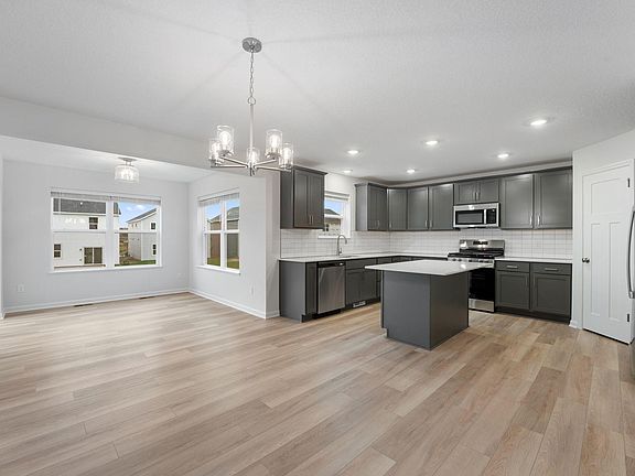 4th image of 10431 Glenbrook Ave S