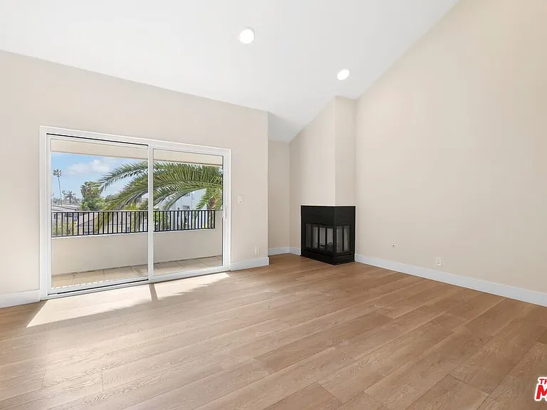 3750 Glendon Ave #18 — Photo 6