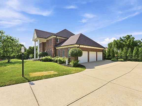 3rd image of 4502 Longwood Ct