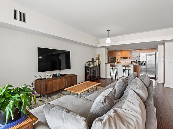 3rd image of 13700 Marina Pointe Dr Unit 1212