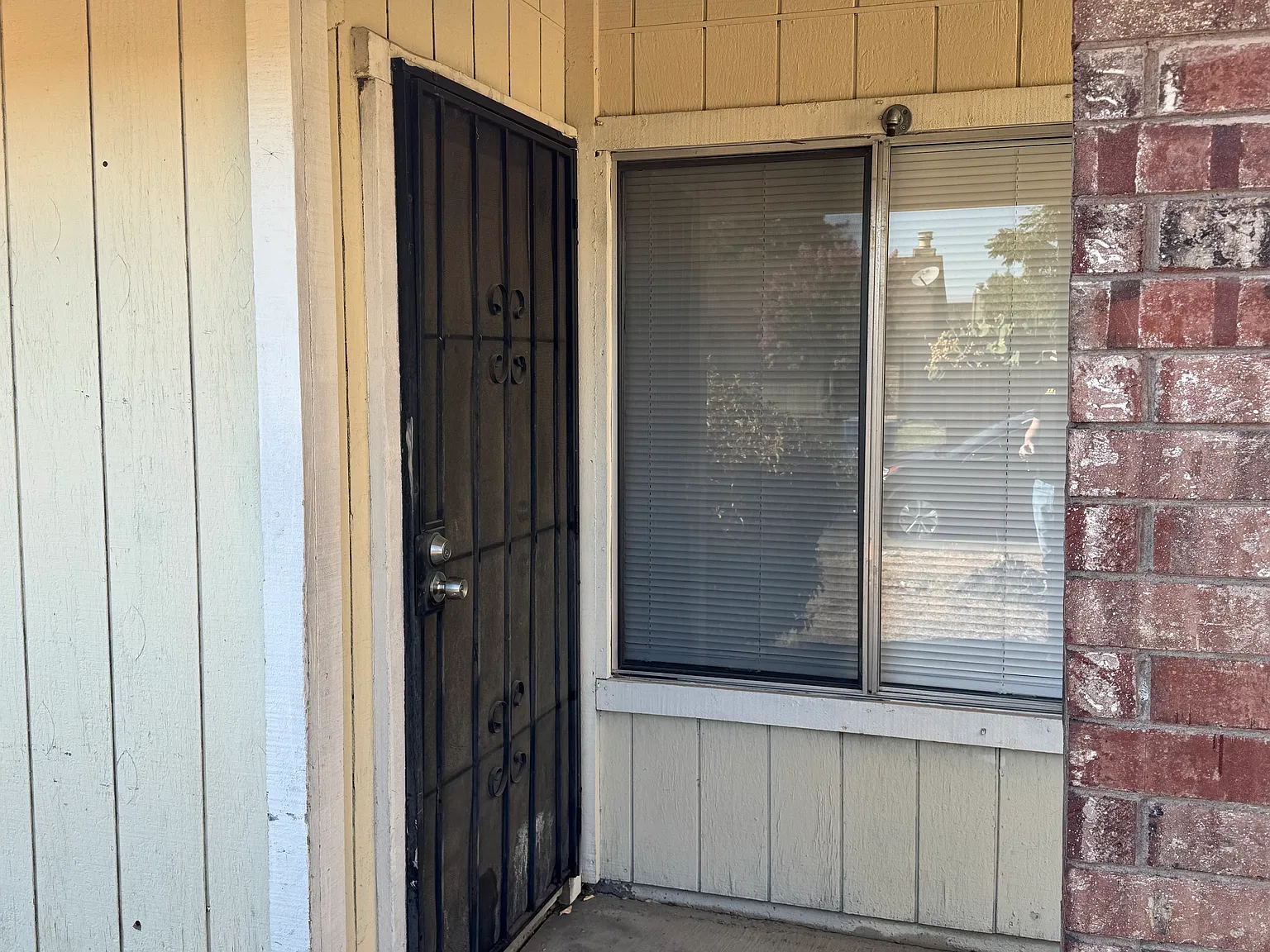 2 bed, 1022 sqft, $1,695 — Photo 2