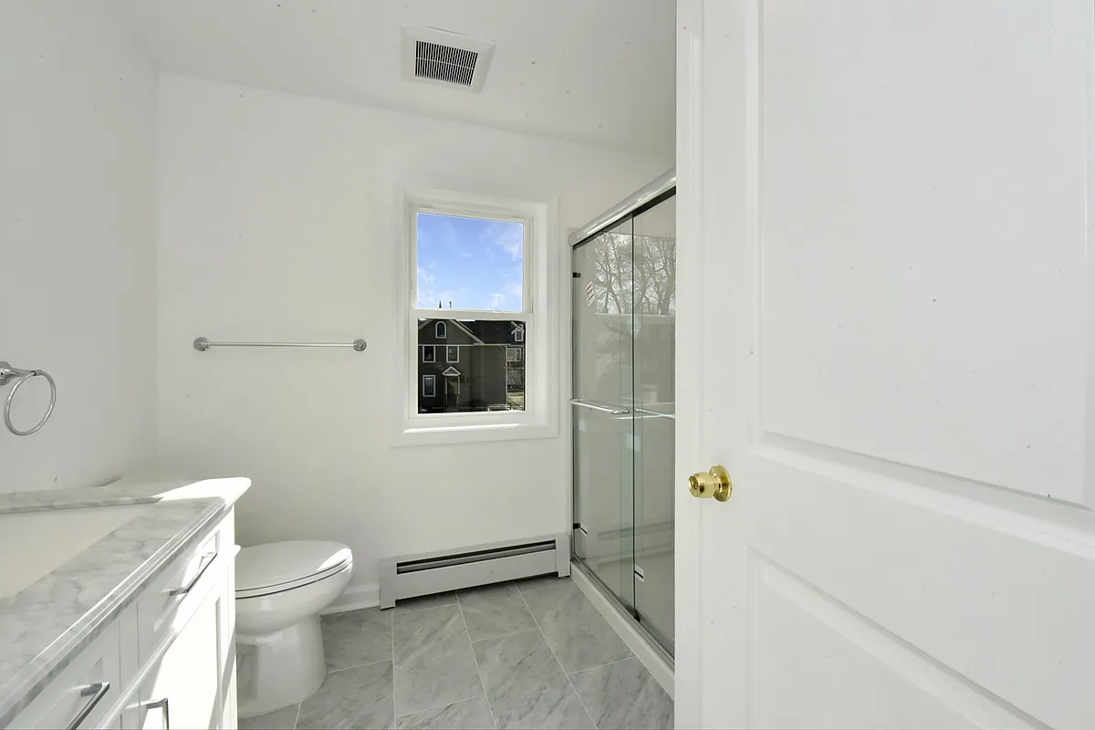 Building Photo - 45 Bungalow Ave