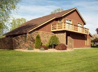 15501 Ralston Pl, Lowell, IN 46356