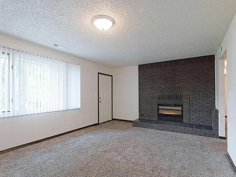 1235 N 26th St #1235 — Photo 5