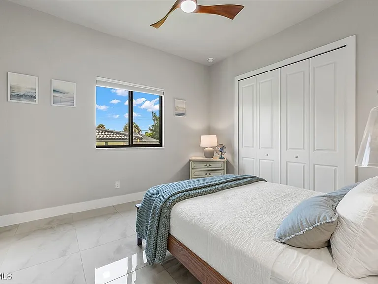 5240 Tower Dr — Photo 29