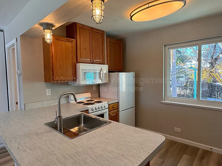 3455 N Jackson St — Photo 4