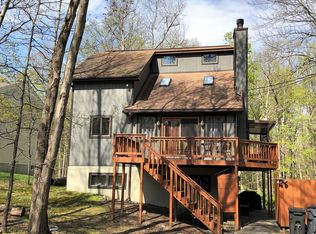 5015 Yukon Dr, East Stroudsburg, PA 18302