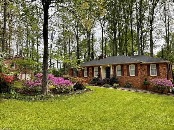 108 Spillsbury Ct, Clemmons, NC 27012