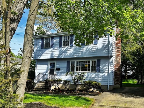 10 Colburn St, Waltham, MA 02453