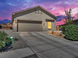10687 Valedon Ln SW, Albuquerque, NM 87121
