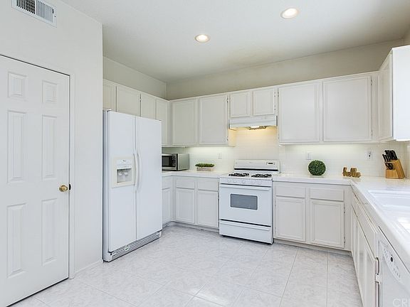 5th image of 12187 Brookmont Ave