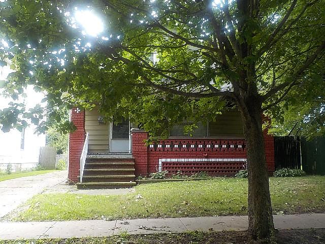 1st image of 6700 Owosso Ave