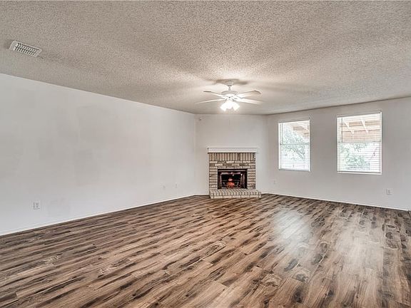4th image of 2904 Montague Trl