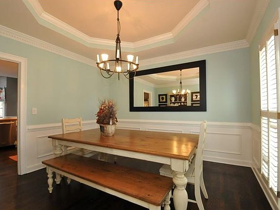 2nd image of 605 Wintergate Ct
