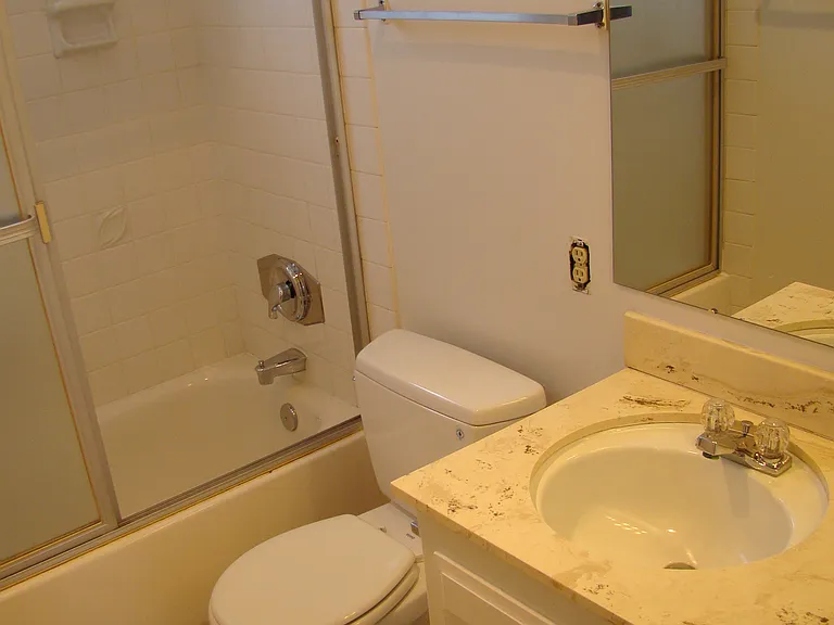 2144 Balboa Ave #3 — Photo 6