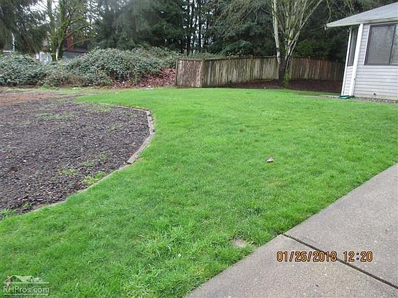 2nd image of 8122 109th St E #A