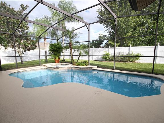 2nd image of 3857 Carnaby Dr