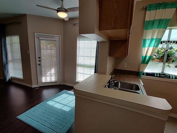 5th image of 1700 Amelia Ct APT 714